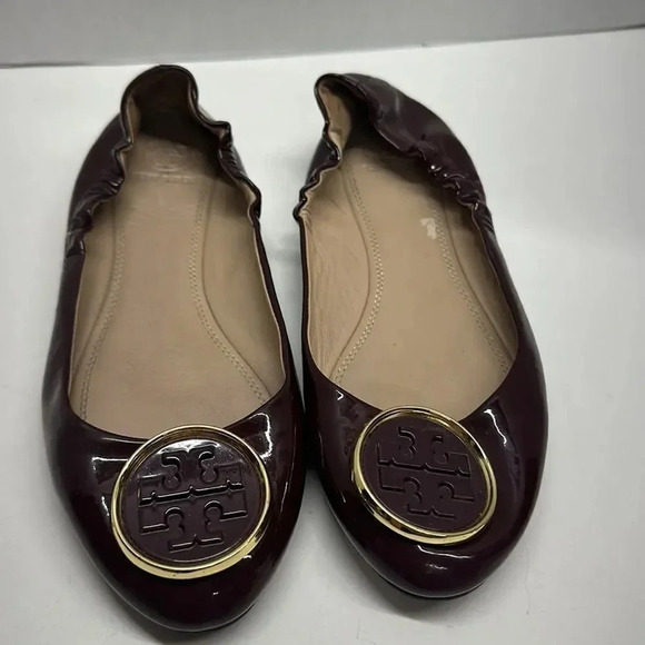 Tory Burch Twiggie Ballet Flats Slip On Patent Leather Shoes Merlot Red Gold 9 - Picture 1 of 11